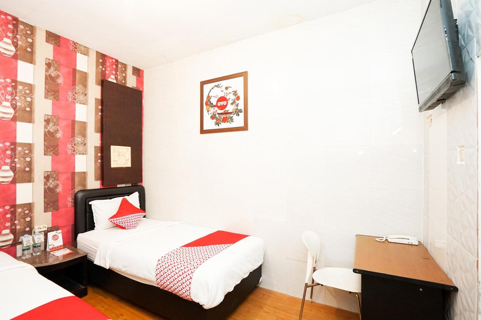 Oyo 425 Mojokerto Guesthouse Екстериор снимка
